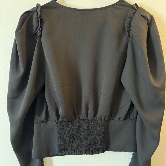 Express - Puff Shoulder Semi-Cropped Blouse - Picture 3 of 3